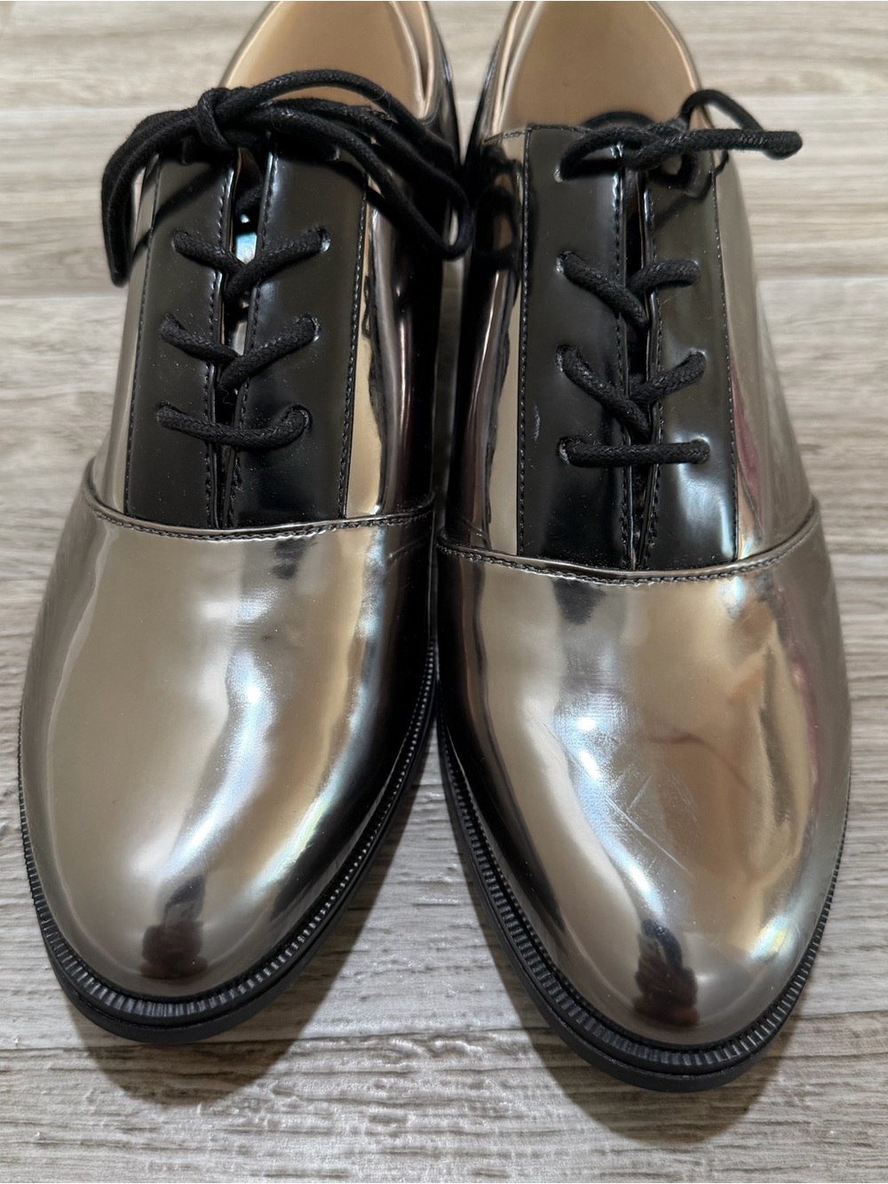 Nine West Hyida Metallic Silver Lace-Up Oxford Shoes Size 9 - Picture 4 of 6